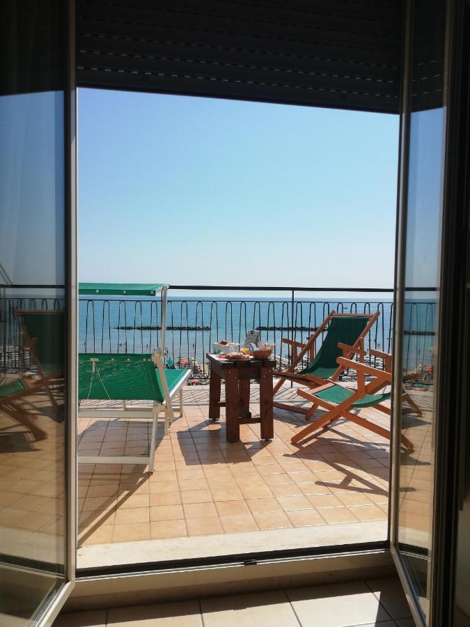 B&B Attico Mare San Benedetto del Tronto Exterior photo